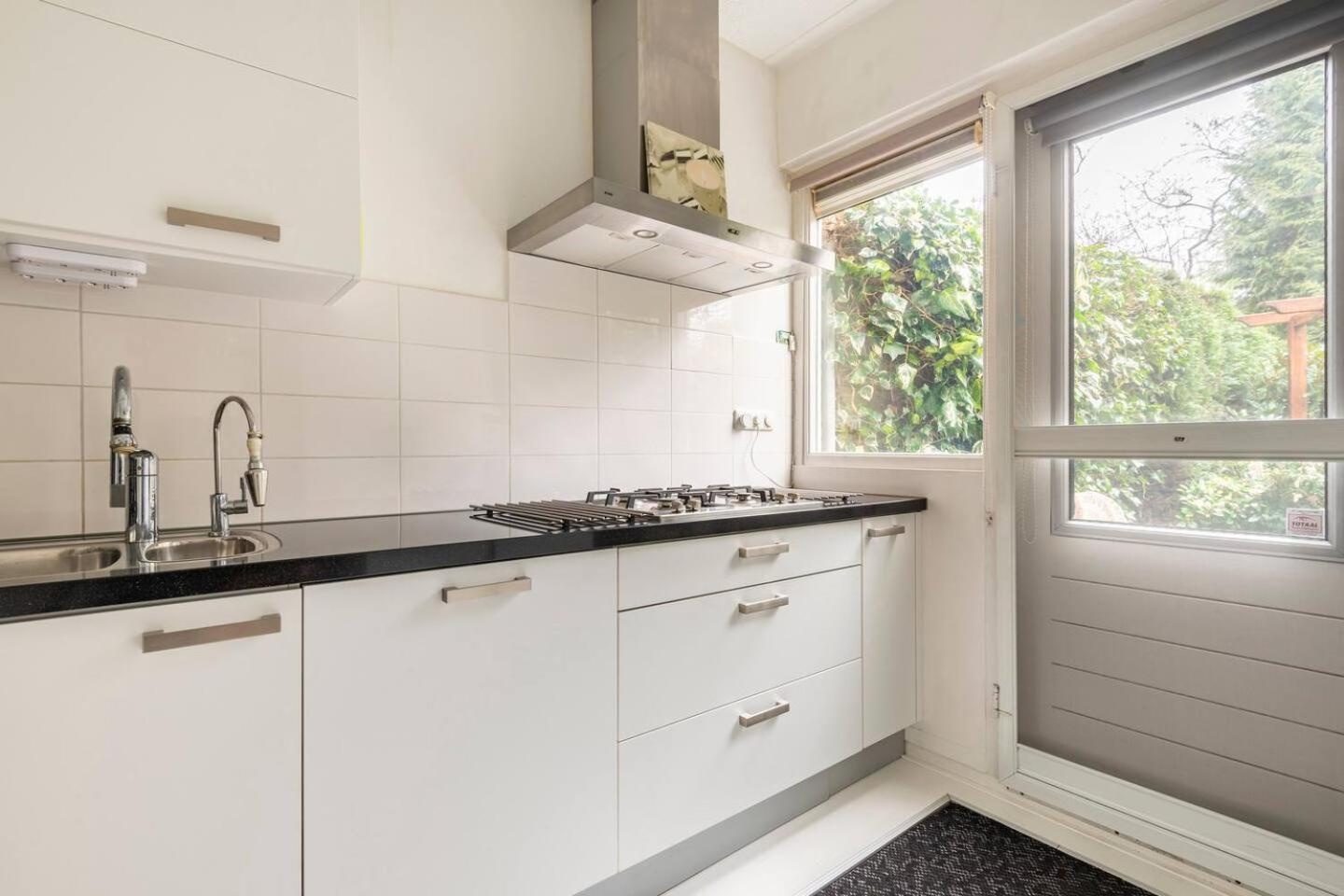 Cozy Room In Residential Alkmaar - Free Parking Exterior foto
